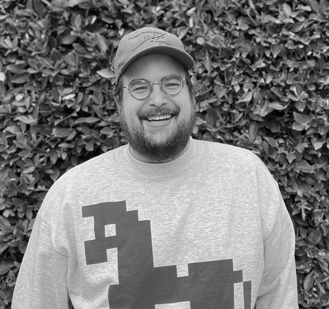 Headshot of Travis Broyles